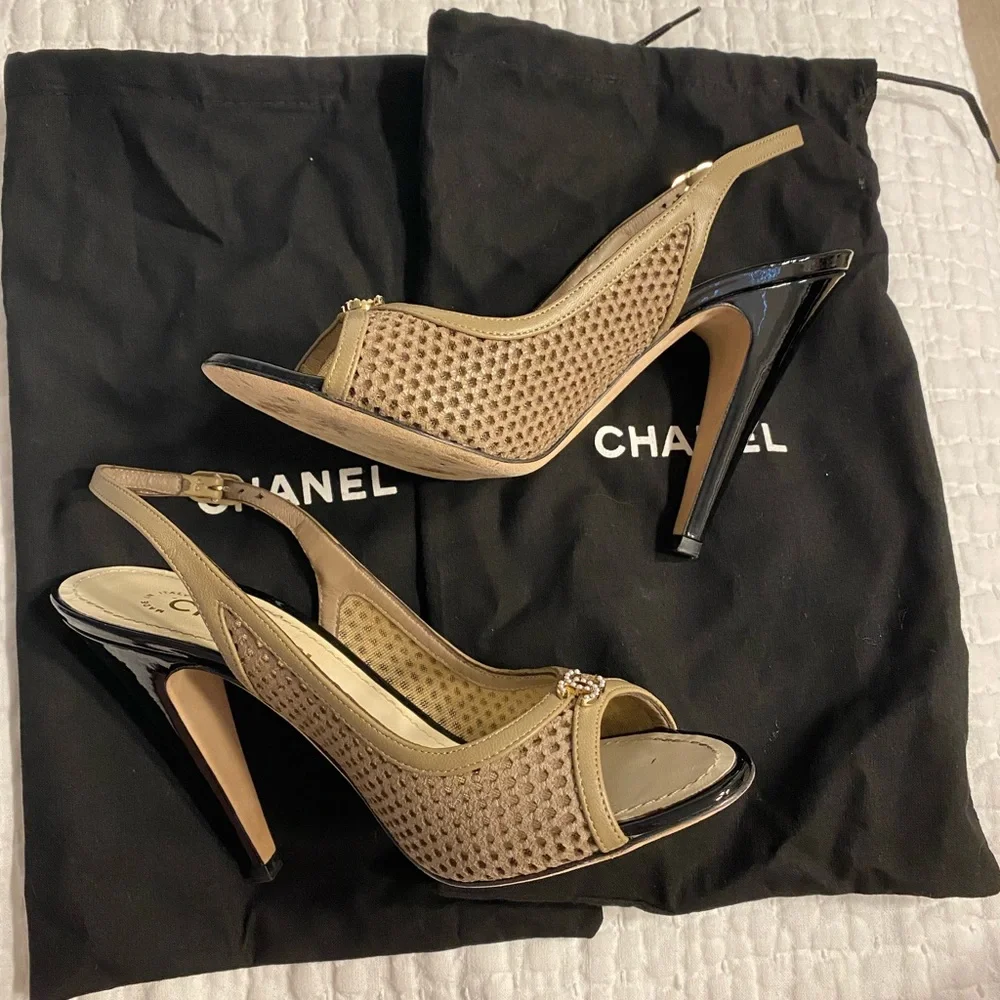 Chanel peep-toe slingback heeled sandals - Picture 6 of 11